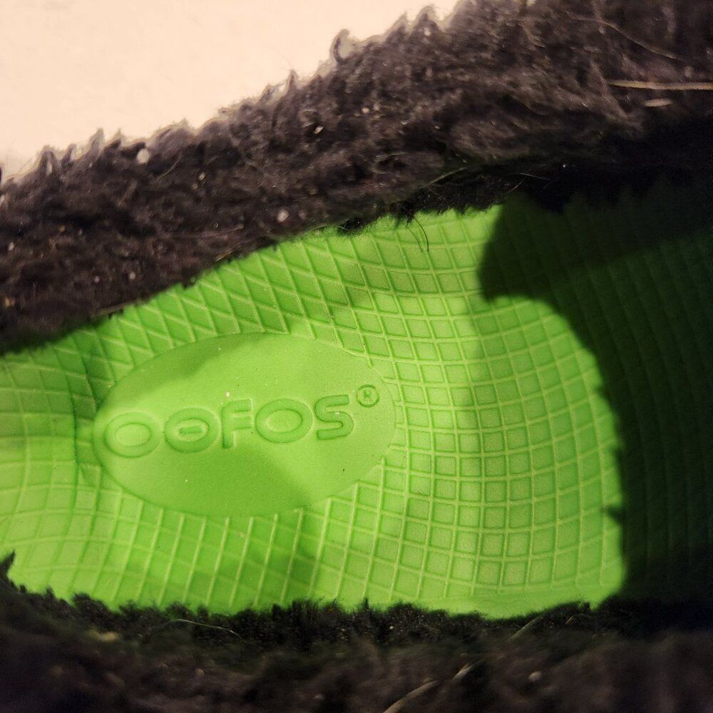 Oofos oocoozie womens recovery mule slippers. Size 6.5 - Picture 5 of 5